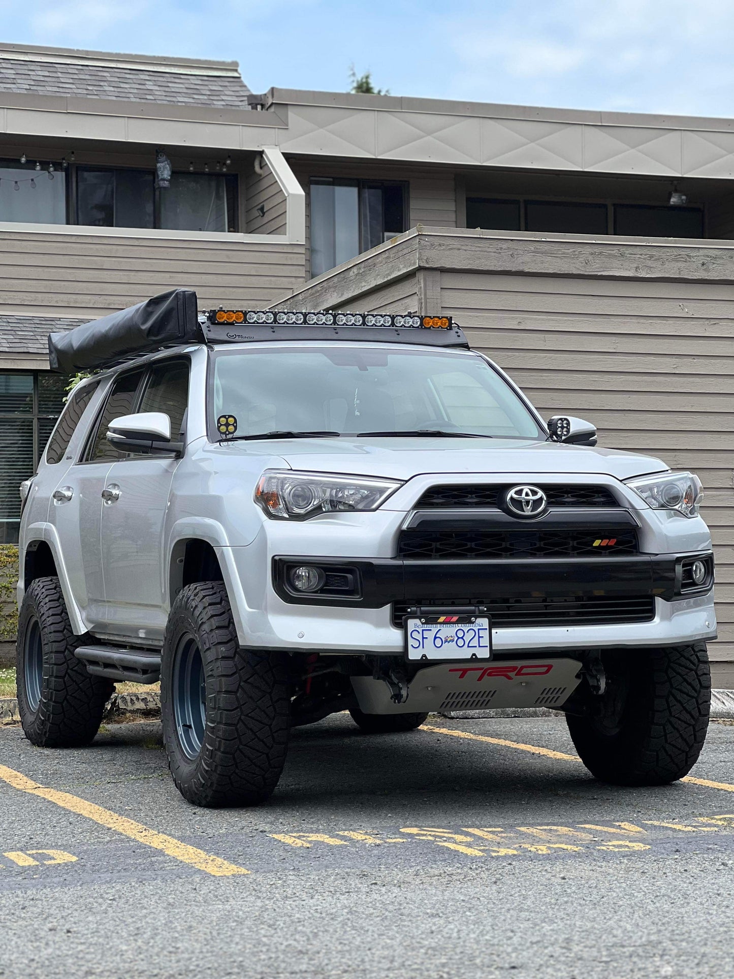 240 Watt Dual Zone Baja Style 43" Light Bar