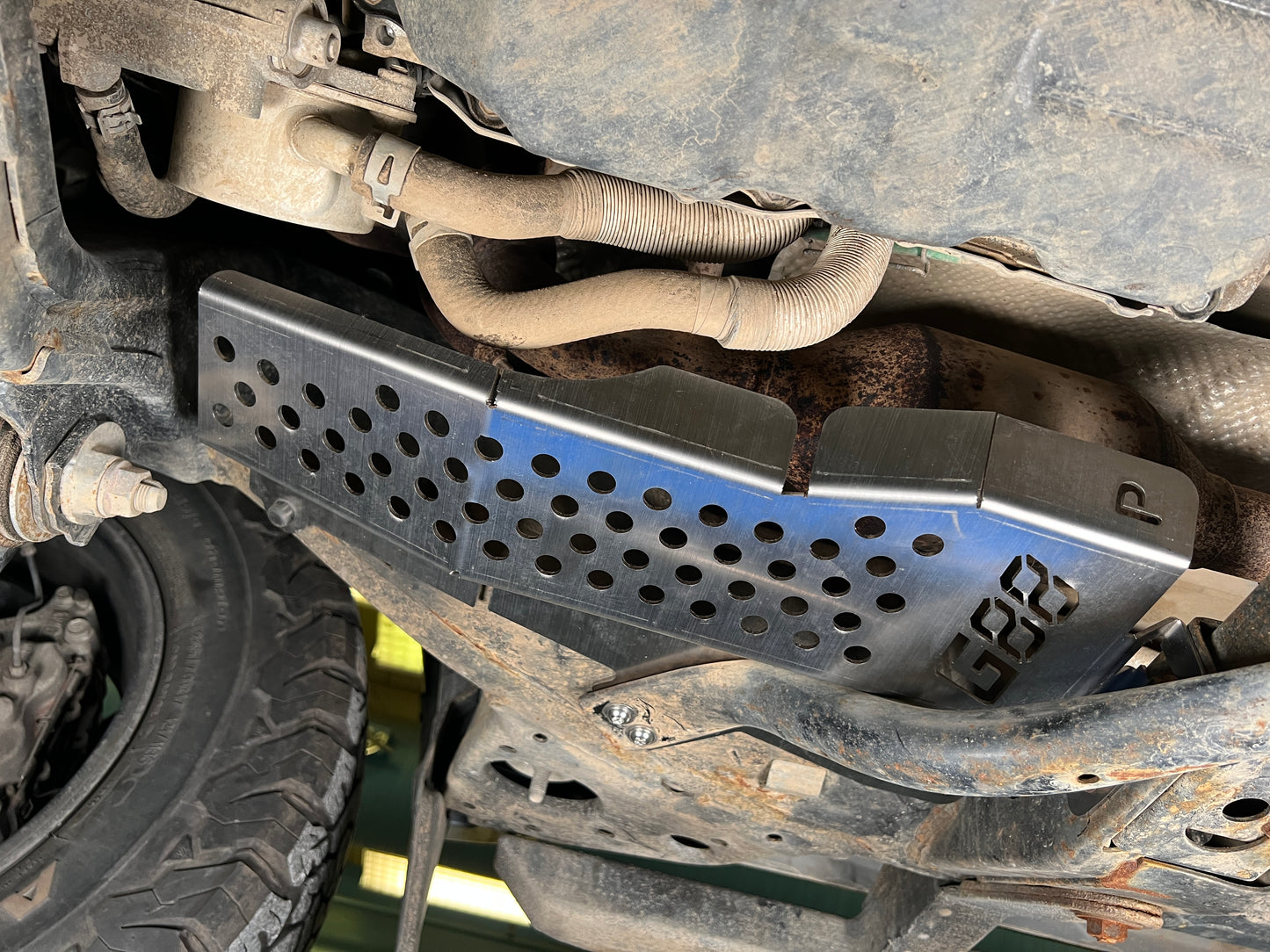 G88 2016 - 2023 Toyota Tacoma Catalytic Converter Shield Fits - 4WD 6 Cylinder